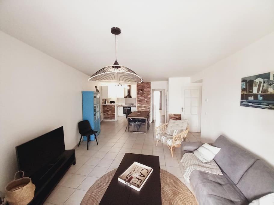 Apartamento Hyper Centre - Spacieux 2 Parking Et Terrasse Arcachón