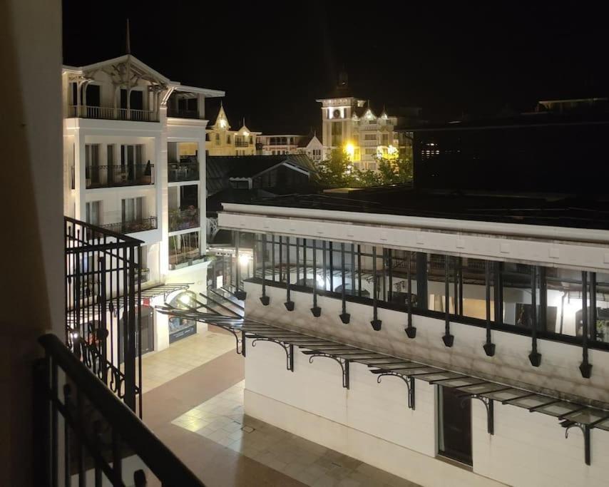 Apartamento Hyper Centre - Spacieux 2 Parking Et Terrasse *